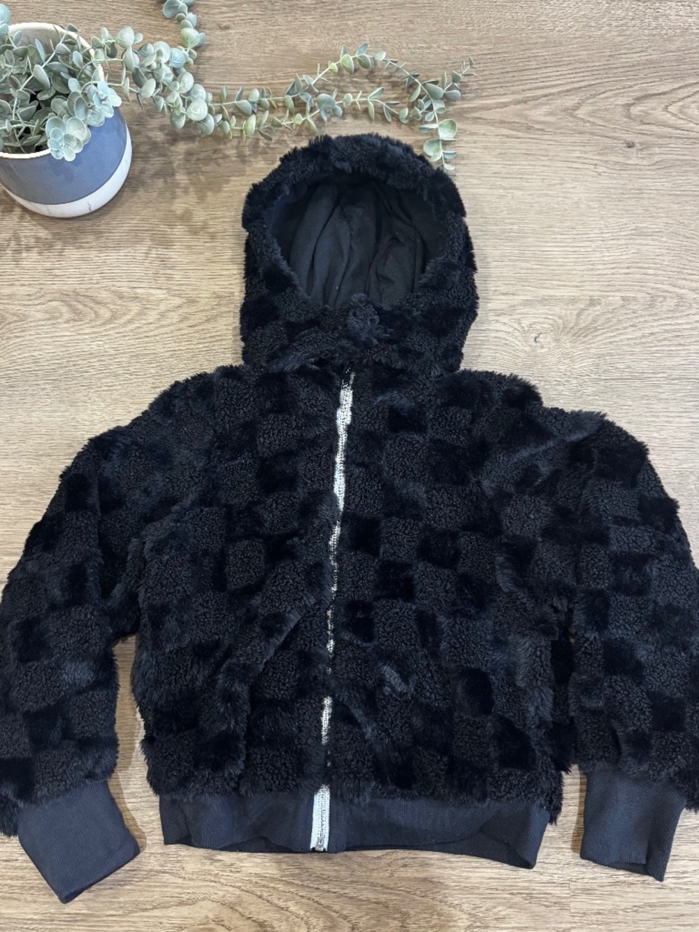 All in Motion Girls M 8 Black Fuzzy Sherpa Full Zip Hooded Jacket